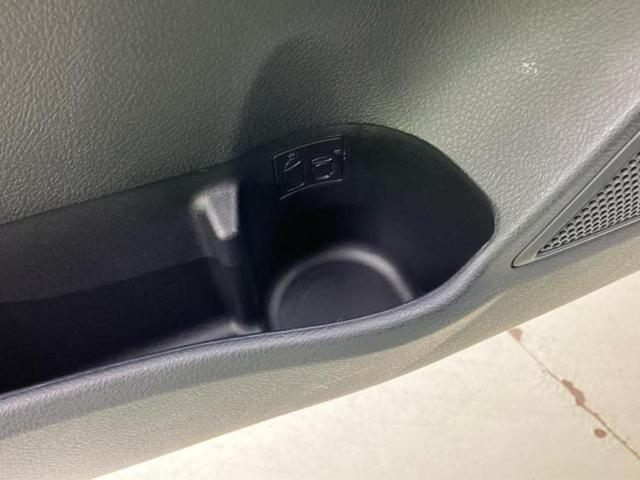 カローラフィールダー １．５Ｘ　保証書／純正　ＳＤナビ／トヨタセーフティセンス／ヘッドランプ　ＨＩＤ／ＥＴＣ／ＥＢＤ付ＡＢＳ／横滑り防止装置／アイドリングストップ／フルセグＴＶ／エアバッグ　運転席／エアバッグ　助手席　ワンオーナー（50枚目）