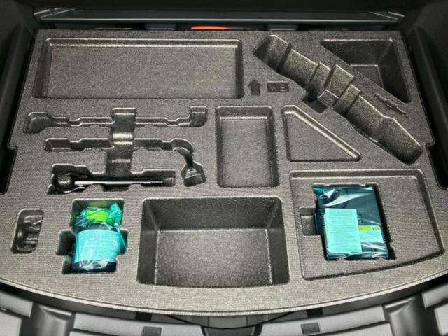 カローラツーリング ハイブリッドダブルバイビー 保証書/ディスプレイオーディオ+ナビ10インチ/トヨタセーフティセンス/シートヒーター 前席/車線逸脱防止支援システム/シート ハーフレザー/ヘッドランプ LED/Bluetooth接続 バックカメラ(25枚目)