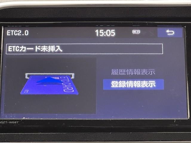シエンタ ハイブリッドＧ　クエロ　記録簿付　ＥＴＣ装備　踏み間違い防止　ヘッドライトＬＥＤ　Ｓキー　Ｒカメラ　オ－トエアコン　メモリ－ナビ　クルーズコントロール　横滑防止装置　キーフリー　ＤＶＤ　エアバッグ　ワンオーナー車　３列（8枚目）