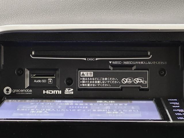 シエンタ ハイブリッドＧ　クエロ　記録簿付　ＥＴＣ装備　踏み間違い防止　ヘッドライトＬＥＤ　Ｓキー　Ｒカメラ　オ－トエアコン　メモリ－ナビ　クルーズコントロール　横滑防止装置　キーフリー　ＤＶＤ　エアバッグ　ワンオーナー車　３列（9枚目）