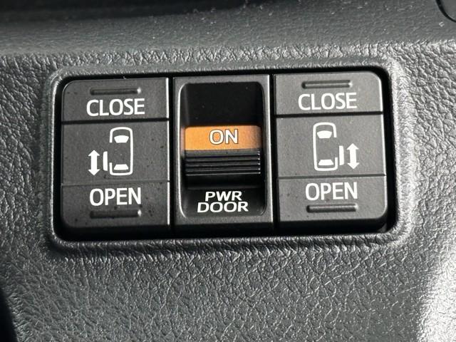 シエンタ ハイブリッドＧ　クエロ　記録簿付　ＥＴＣ装備　踏み間違い防止　ヘッドライトＬＥＤ　Ｓキー　Ｒカメラ　オ－トエアコン　メモリ－ナビ　クルーズコントロール　横滑防止装置　キーフリー　ＤＶＤ　エアバッグ　ワンオーナー車　３列（14枚目）