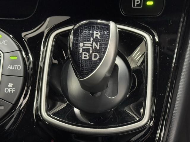 ヴォクシー ハイブリッドZS 左オートスライド プリクラッシュ スマキー フルフラット 1オーナー オートエアコン ナビTV Wエアコン アイドリングストップ ETC車載器 イモビ LEDヘッドライ ドライブレコーダ VSC(12枚目)