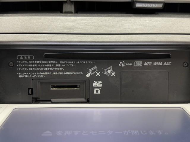 プリウス Ｓ　アイドリングストップ搭載　ＡＵＸ接続可　インテリキー　デュアルエアバック　エアＢ　イモビライザー　ドライブレコ－ダ－　ナビＴＶ　ＡＵＴＯエアコン　横スベリ防止　アルミホイール　ＥＴＣ装備　ＡＢＳ（8枚目）