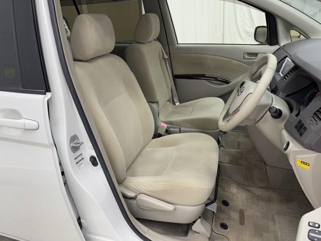 アイシス Ｌ　Ｇエディション　ナビ　バックモニター　左パワースライドドア　記録簿　エアバッグ　ワンセグＴＶ　ナビ＆ＴＶ　三列シート　スマートキー　メモリーナビ　ＡＢＳ　オートエアコン　ワンオーナー車　ミュージックプレイヤー接続可（15枚目）