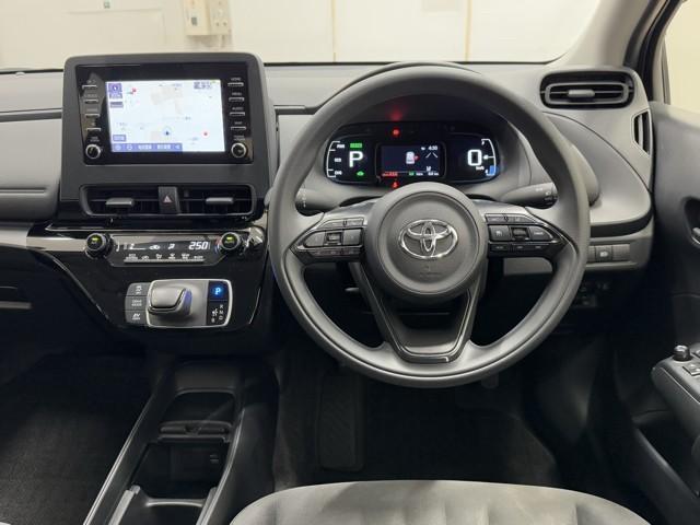 アクア Ｂ　セーフティセンス　ＩＣＳ　ナビ　バックカメラ　ＥＴＣ　ドライブレコーダー　クルーズコントロール　ＬＥＤヘッドライト（4枚目）