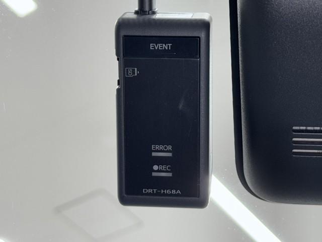 アクア Ｂ　セーフティセンス　ＩＣＳ　ナビ　バックカメラ　ＥＴＣ　ドライブレコーダー　クルーズコントロール　ＬＥＤヘッドライト（8枚目）