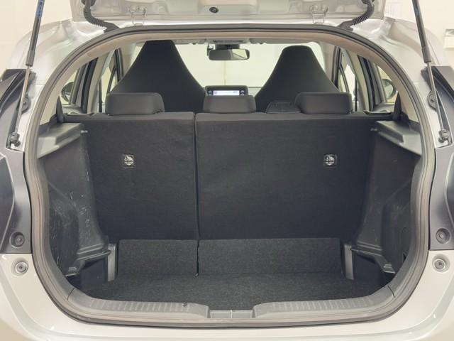 アクア Ｂ　セーフティセンス　ＩＣＳ　ナビ　バックカメラ　ＥＴＣ　ドライブレコーダー　クルーズコントロール　ＬＥＤヘッドライト（16枚目）