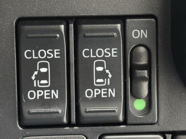 ルーミー カスタムG アイドリング 両側電動SD LEDヘット バックビューモニター 衝突回避ブレーキ フルフラット 地デジ スマートキー メモリナビ クルーズコントロール 点検記録簿 DVD ETC ドライブレコーダー(13枚目)