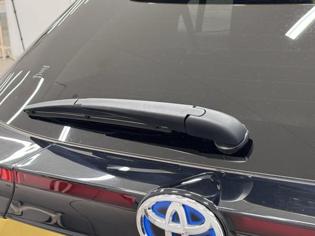 ヤリスクロス ハイブリッドＸ　衝突被害軽減ブレーキ　ＡＢＳ　アイドリングストップ　横滑り防止機能　ナビ　エアバッグ　パワーウインドウ　バックモニター　盗難防止システム　インテリキー　エアコン　キーレスエントリーキー　メモリーナビ（18枚目）