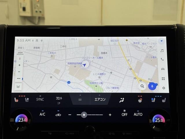 ヴェルファイアハイブリッド Z プレミア アイドリングストップ キーレス ナビ&TV 横滑り防止機能 ドライブレコーダー 黒革シート 寒冷地仕様 スマートキー 4WD車 クルーズコントロール 地デジTV サンルーフ 盗難防止装置 メモリーナビ(5枚目)