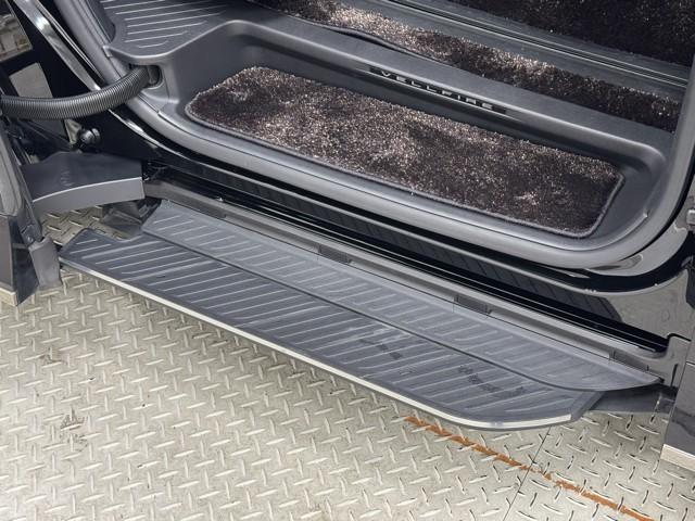 ヴェルファイアハイブリッド Z プレミア アイドリングストップ キーレス ナビ&TV 横滑り防止機能 ドライブレコーダー 黒革シート 寒冷地仕様 スマートキー 4WD車 クルーズコントロール 地デジTV サンルーフ 盗難防止装置 メモリーナビ(19枚目)