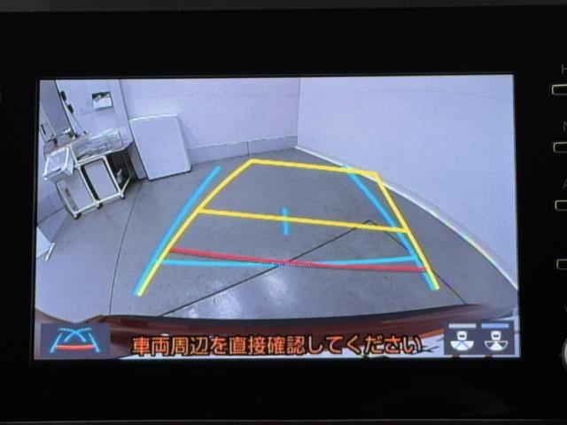 ヤリスクロス ハイブリッドＸ　衝突被害軽減ブレーキ　ＡＢＳ　アイドリングストップ　横滑り防止機能　ナビ　エアバッグ　パワーウインドウ　バックモニター　盗難防止システム　インテリキー　エアコン　キーレスエントリーキー　メモリーナビ（6枚目）