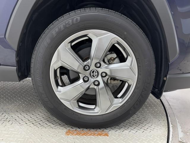 ＲＡＶ４ Ｇ　Ｂカメラ　点検記録簿　パワーウインドウ　カーテンエアバック　運転席パワーシート　ワンオーナ　イモビライザー　キーレス　ＥＴＣ付　ＬＥＤヘッドライ　クルコン　オートエアコン　横滑り防止装置　ナビ　ＡＢＳ（18枚目）