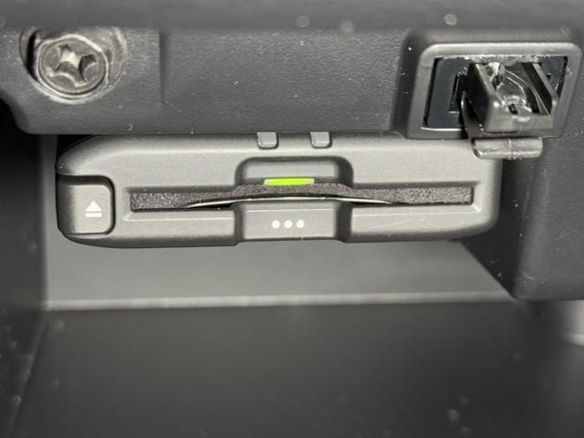 プロボックス Ｇ　衝突軽減ブレーキ　イモビ　パワーウィンドウ　ナビ＆ＴＶ　キーレスキー　ワンセグ　ＡＣ１００Ｖ　記録簿　横滑り防止機能　ドライブレコーダー　メモリーナビ　ミュージックプレイヤー接続可　エアバッグ　ＥＴＣ（9枚目）