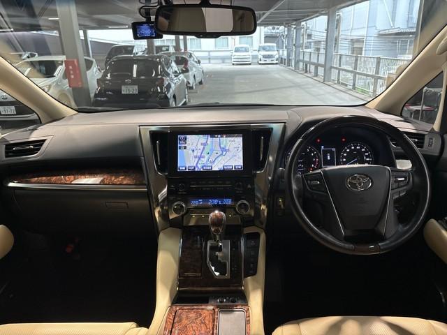 ヴェルファイア ３．５Ｖ　Ｌ　ＬＥＤライト　スマートキー　セキュリティ　クルコン　メモリーナビ　ＡＣ１００Ｖ　Ｂカメラ　３列シート　ミュージックプレイヤー接続可　両側電動スライドドア　ドライブレコーダー　ＥＴＣ　パワーシート（7枚目）