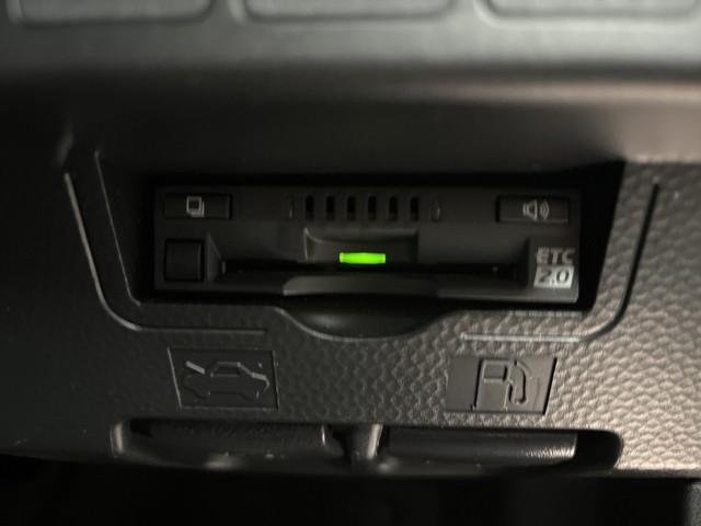 ルーミー カスタムＧ　Ｓ　衝突軽減ブレーキシステム　地デジＴＶ　スマートキ－　整備記録簿　両側電動Ｄ　イモビライザー　フルフラット　ＬＥＤライト　１オナ　Ｂモニター　パワステ　ＶＳＣ　クルコン　ＤＶＤ視聴　ＥＴＣ　ナビＴＶ（9枚目）