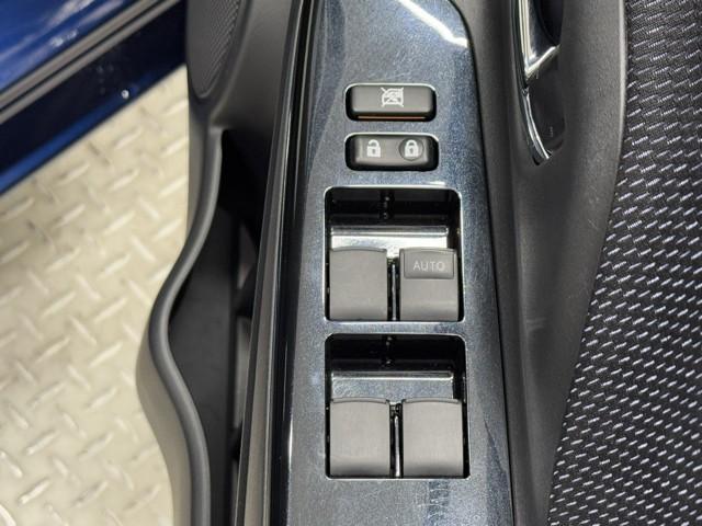 ヴィッツ F セーフティーエディションII 衝突回避ブレーキ ESC 盗難防止システム ABS キーレス パワステ ドラレコ スマートキー 1オーナー エアバッグ ナビTV パワーウインドウ バックカメラ メモリーナビ 記録簿 フルセグTV(11枚目)