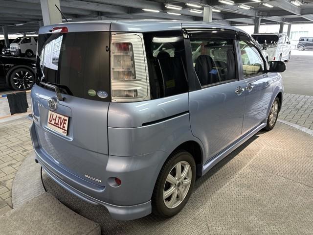 シエンタ ＤＩＣＥ－Ｇ　Ｂカメ　Ｄレコ　ワンセグテレビ　Ｐウインドウ　ＷエアＢ　キーレスエントリーキー　メンテナンスノート　ＡＵＸ接続　メモリーナビ　横滑り防止装置　ナビＴＶ　両側自動ドア　ＥＴＣ車載器　ＡＢＳ　エアバッグ（6枚目）