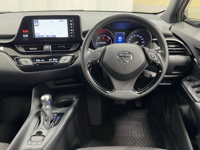 C-HR S LEDパッケージ スマートキー&プッシュスタート 定期点検記録簿 地デジ LEDヘッド オ-トエアコン WSRS キーレスエントリー ドライブレコーダー ナビTV 横滑り防止 クルーズコントロール 1オーナー DVD(4枚目)