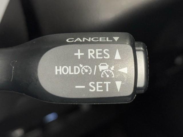 C-HR S LEDパッケージ スマートキー&プッシュスタート 定期点検記録簿 地デジ LEDヘッド オ-トエアコン WSRS キーレスエントリー ドライブレコーダー ナビTV 横滑り防止 クルーズコントロール 1オーナー DVD(11枚目)