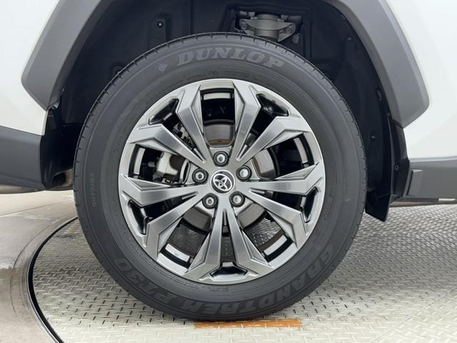 RAV4 ハイブリッドG 衝突被害軽減装置 ドライブレコーダ パノラマサンルーフ AC100V電源 バックモニター 整備記録簿 地デジTV LEDヘッドライト スマキー 電動シ-ト AWD TVナビ パワステ 横滑り防止装置(18枚目)