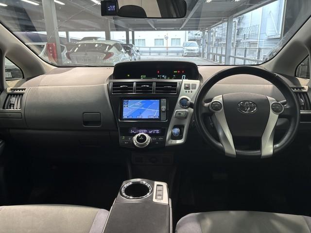 プリウスアルファ Ｓ　スマキ－　ＤＶＤ視聴可　整備点検記録簿　リモコンキー　横滑り防止装置付き　ＰＷ　Ｂカメラ　ナビ・ＴＶ　サイドエアＢ　ワンオナ　ドライブレコーダー　ＡＵＸ　ＥＴＣ車載器　ＡＢＳ付き　アルミホイール　ＡＣ（7枚目）