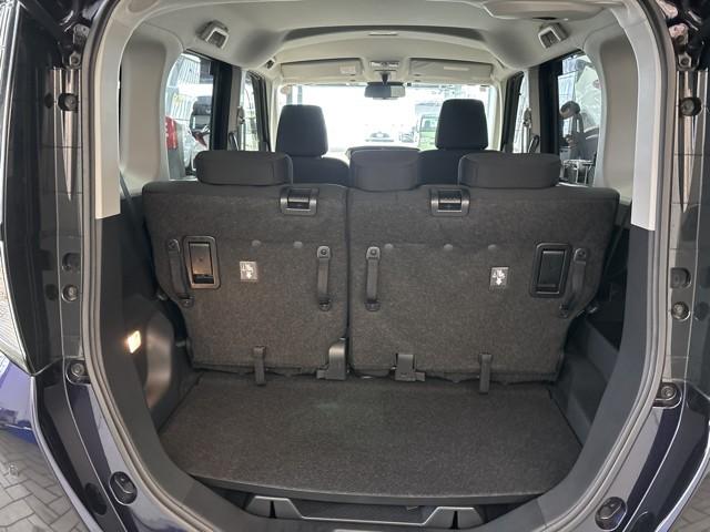 ルーミー カスタムＧ　アイドリング　両側電動ＳＤ　ＬＥＤヘット　バックビューモニター　衝突回避ブレーキ　フルフラット　地デジ　スマートキー　メモリナビ　クルーズコントロール　点検記録簿　ＤＶＤ　ＥＴＣ　１オーナー　ＡＢＳ（12枚目）