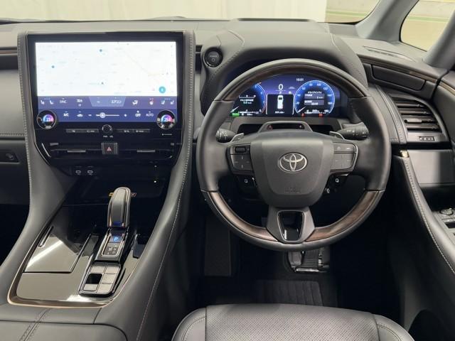 ヴェルファイアハイブリッド Z プレミア キーレス ナビ&TV 横滑り防止機能 黒革シート スマートキー ワンオーナー車 4WD車 クルーズコントロール 地デジTV サンルーフ 盗難防止装置 メモリーナビ 両側電動スライドドア 100V電源(4枚目)