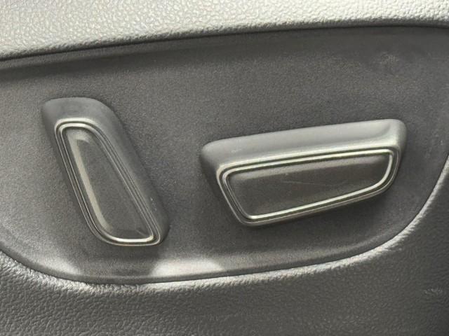 ヴェルファイアハイブリッド Z プレミア キーレス ナビ&TV 横滑り防止機能 黒革シート スマートキー ワンオーナー車 4WD車 クルーズコントロール 地デジTV サンルーフ 盗難防止装置 メモリーナビ 両側電動スライドドア 100V電源(14枚目)