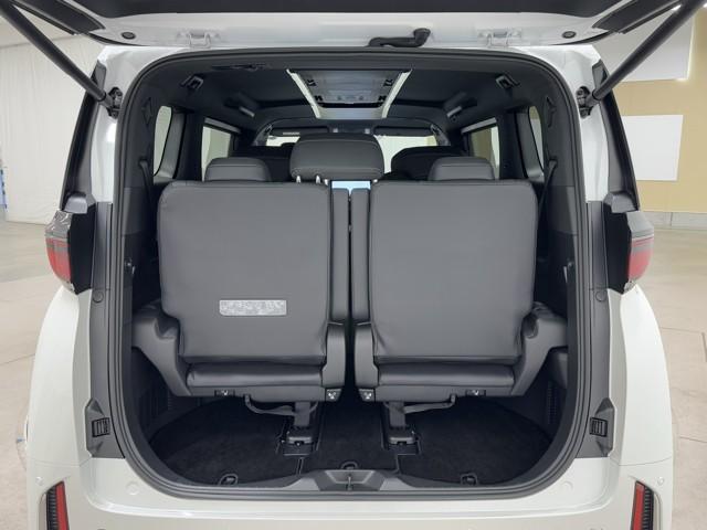 ヴェルファイアハイブリッド Z プレミア キーレス ナビ&TV 横滑り防止機能 黒革シート スマートキー ワンオーナー車 4WD車 クルーズコントロール 地デジTV サンルーフ 盗難防止装置 メモリーナビ 両側電動スライドドア 100V電源(17枚目)