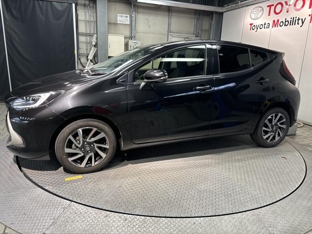 アクア Ｚ　ＬＥＤヘッドライト　スマートキー　１００Ｖ電源　イモビライザー　アルミホイール　ドライブレコーダー　オートクルーズコントロール　点検記録簿　エアコン　ＥＳＣ　カーテンエアバッグ　ＥＴＣ　キーレス（5枚目）