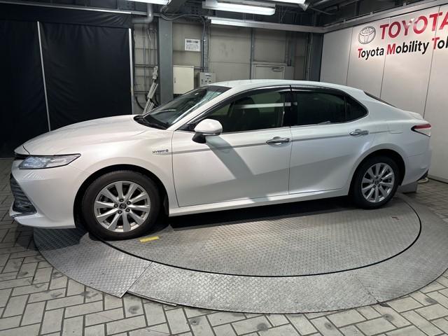 カムリ Ｇ　ＥＳＣ　リヤカメラ　パワーウィンドウ　Ｉストップ　１オーナー車　オ－トエアコン　パワステ　地デジ　運転席Ｐシート　エアバッグ　ＬＥＤヘットライト　ＡＢＳ　スマートキープッシュスタート　ＥＴＣ車載器（5枚目）