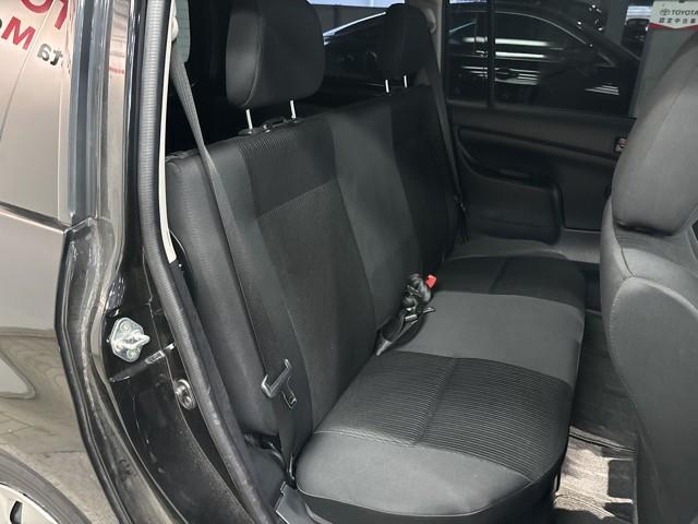 プロボックス ハイブリッドＦ　衝突回避システム　盗難防止　Ｗエアバッグ　ワンセグ　アイドリンストップ　１００Ｖ電源　パワーウインドウ　メモリナビ　ＡＵＸ　ワイヤレスキー　ＡＣ　パワステ　ＥＴＣ　ＥＳＣ　運転席エアバッグ　ＡＢＳ（11枚目）