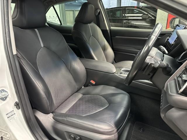 カムリ ＷＳレザーパッケージ　ワンオーナ　本革シ　地デジＴＶ　クルーズコントロール　記録簿有　アルミホイール　スマートキープッシュスタート　ナビ・ＴＶ　サイドカーテンエアバック　ＥＴＣ付き　パワーシート　デュアルエアバッグ　ＡＢＳ（10枚目）