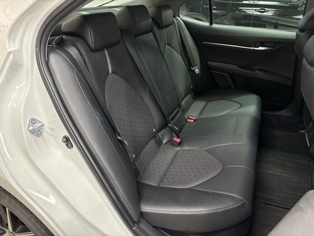 カムリ ＷＳレザーパッケージ　ワンオーナ　本革シ　地デジＴＶ　クルーズコントロール　記録簿有　アルミホイール　スマートキープッシュスタート　ナビ・ＴＶ　サイドカーテンエアバック　ＥＴＣ付き　パワーシート　デュアルエアバッグ　ＡＢＳ（11枚目）