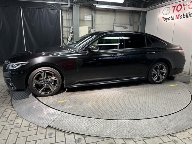 クラウンハイブリッド RSアドバンス 地デジ 衝突被害軽減装置 ドライブレコーダ 黒革シート LEDヘットライト 後カメラ クルコン AC Pシート エアバッグ ナビTV セキュリティーアラーム 100V充電 キーフリー スマートキ(5枚目)