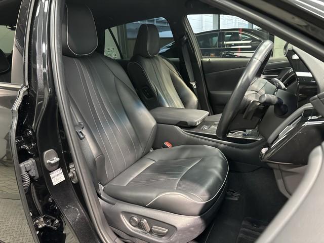 クラウンハイブリッド RSアドバンス 地デジ 衝突被害軽減装置 ドライブレコーダ 黒革シート LEDヘットライト 後カメラ クルコン AC Pシート エアバッグ ナビTV セキュリティーアラーム 100V充電 キーフリー スマートキ(10枚目)