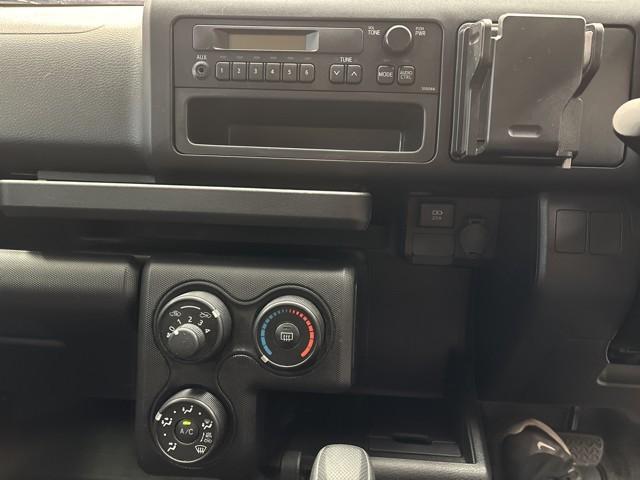 プロボックス ＤＸコンフォート　運転席パワーウインドウ　ダブルエアバック　記録簿　エアバック　キーレスキー　マニュアルエアコン　ＥＴＣ　パワーステアリング　ＡＢＳ　横滑り防止　盗難防止装置（9枚目）