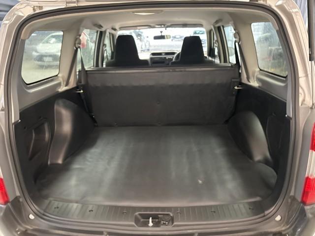 プロボックス ＤＸコンフォート　運転席パワーウインドウ　ダブルエアバック　記録簿　エアバック　キーレスキー　マニュアルエアコン　ＥＴＣ　パワーステアリング　ＡＢＳ　横滑り防止　盗難防止装置（12枚目）