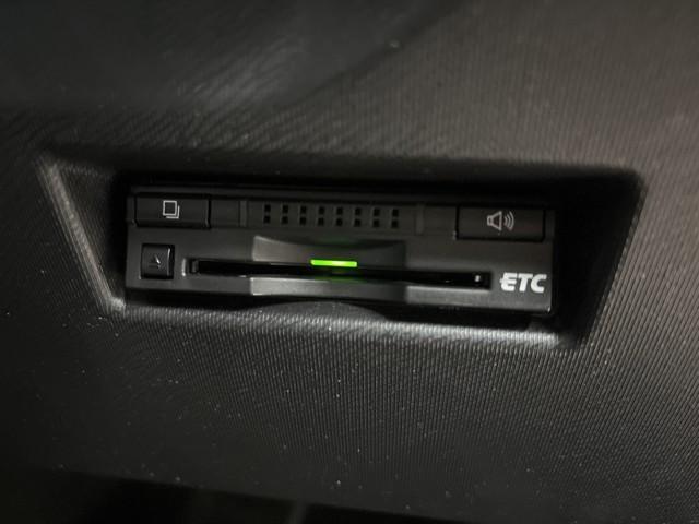 アクア Ｓ　スマートキープッシュスタート　キーレスエントリ　ドラレコ付　フルセグ地デジ　イモビ　ナビ＆ＴＶ　オートエアコン　デュアルエアバック　ＥＳＣ　Ｂカメラ　パワーウィンドウ　ＡＵＸ端子　ＥＴＣ　ＳＲＳ（8枚目）