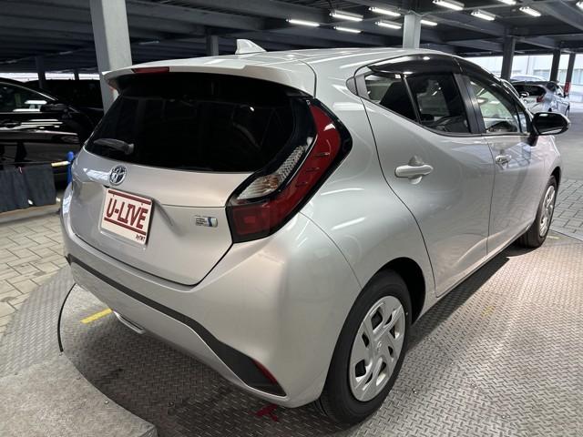 アクア Ｘ　踏み間違い防止　１００Ｖ　イモビ　ナビ　点検記録簿　ＬＥＤヘッドライト　スマートキー　横滑り防止機能　キーレスエントリー　オートクルーズ　オートエアコン　ＥＴＣ　カーテンエアバッグ　パワーステアリング（6枚目）