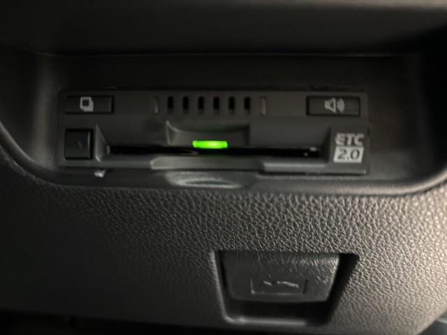 アクア Ｘ　踏み間違い防止　１００Ｖ　イモビ　ナビ　点検記録簿　ＬＥＤヘッドライト　スマートキー　横滑り防止機能　キーレスエントリー　オートクルーズ　オートエアコン　ＥＴＣ　カーテンエアバッグ　パワーステアリング（8枚目）