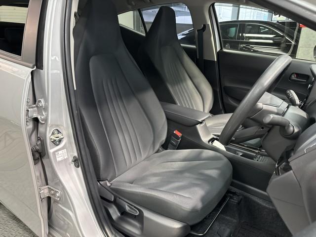 アクア Ｘ　踏み間違い防止　１００Ｖ　イモビ　ナビ　点検記録簿　ＬＥＤヘッドライト　スマートキー　横滑り防止機能　キーレスエントリー　オートクルーズ　オートエアコン　ＥＴＣ　カーテンエアバッグ　パワーステアリング（10枚目）