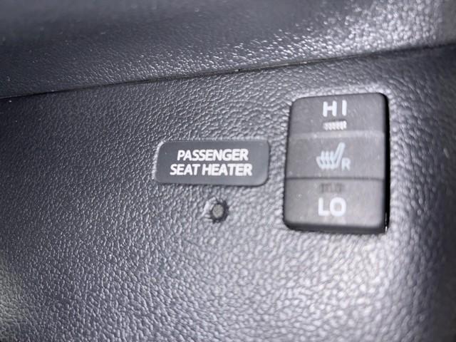 プリウス Sツーリングセレクション レーダーブレーキサポート フルオートエアコン デュアルエアバック バックモニタ- AW イモビ ESC パワーウインド スマキ- ETC車載器 サイドエアバック フルセグ地デジTV DVD再生可能(9枚目)