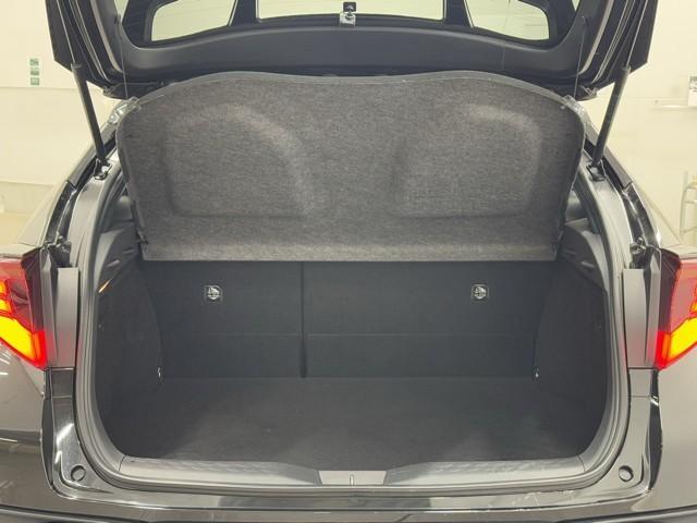 Ｃ－ＨＲ Ｇ　モード　ネロ　セーフティプラスＩＩＩ　プリクラッシュセーフティ　盗難防止装置　ＬＥＤヘッドライト　キーレス　クルコン　定期点検記録簿　ＥＴＣ　スマートキー　ミュージックプレイヤー接続可　ワンオーナー　バックカメラ　ドラレコ　オートエアコン（16枚目）