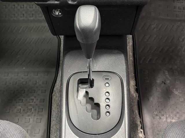 �e���݂₷���V�t�g�ł��B�@�⓹��M���̑������{�ł͑��삪�ȒP�ł����ł��B�@�V�t�g�`�F���W���₷�����ɍl�����Ĕz�u����Ă���̂ő��삵�Ղ��ł���B