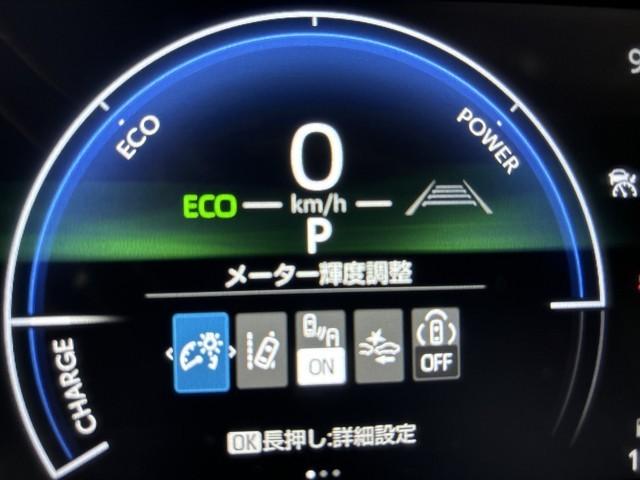 先進の安全装備ついてます。詳しい装備内容、仕様等につきましてはスタッフにお問合せ下さい。