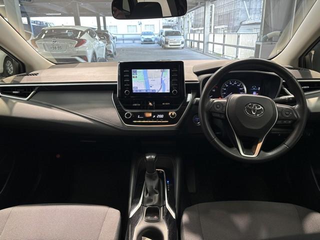 カローラツーリング ハイブリッド　Ｓ　インテリジェントクリアランスソナー　ドラレコ付き　Ｒカメラ　ＡＡＣ　ＬＥＤライト　メディアプレイヤー接続　横滑防止装置　整備記録簿　クルコン　ＥＴＣ車載器　ナビ＆ＴＶ　キーフリーシステム　スマートキー（7枚目）