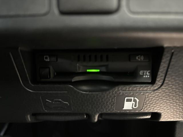 ルーミー カスタムG-T 助手席エアバック 両側オートスライドドア スマートキープッシュスタート LEDライト 1オーナー 横滑り防止機能 クルコン 点検記録簿 ETC付 アルミホイール キーレス DVD ドラレコ ナビ&TV(9枚目)