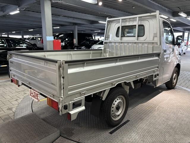 タウンエーストラック ＤＸ　衝突被害軽減システム　エアコン　パワステ　ＡＢＳ　運転席エアバッグ　Ｗエアバック　記録簿　横滑り防止機能　ＥＴＣ付き（5枚目）